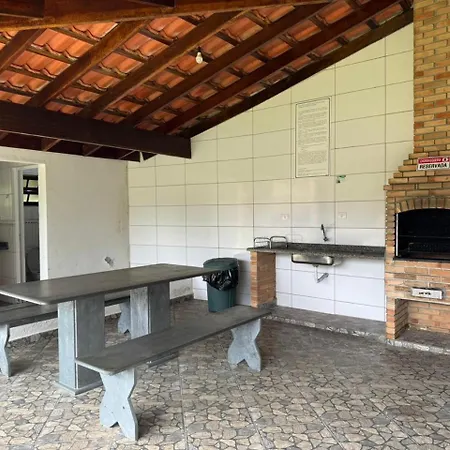 Apartamento Ubatuba ao lado das praias de Enseada e Santa Rita-3